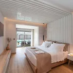 Theretra Seaside شقة فندقية Pefki