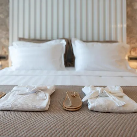 Theretra Seaside Pefki