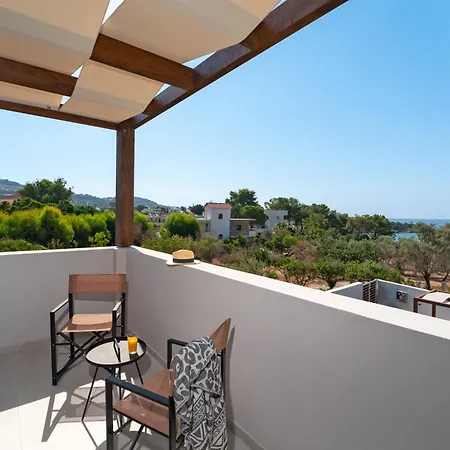 Aparthotel Theretra Seaside 4*