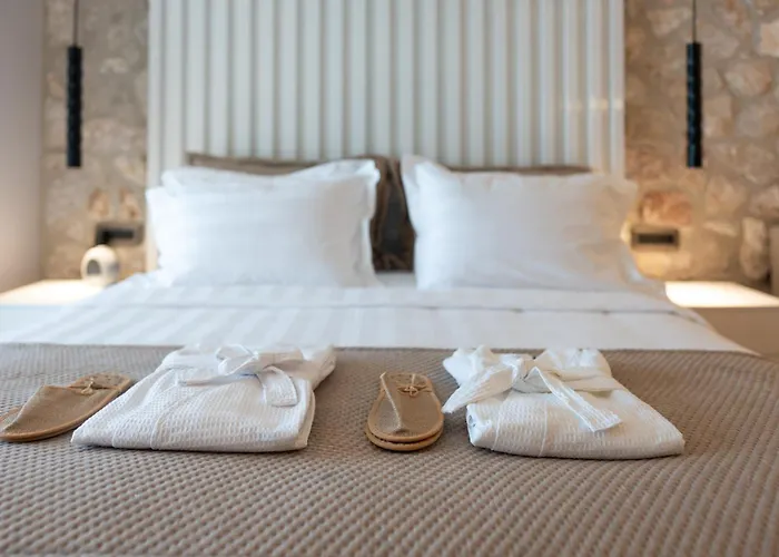 Theretra Seaside Pefki