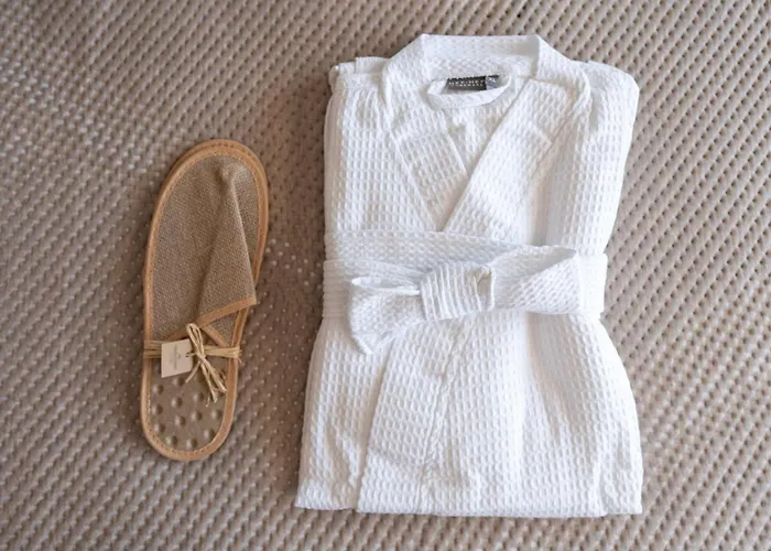 Theretra Seaside Aparthotel 4*