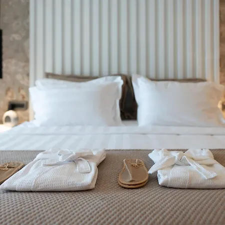 Lägenhetshotell Theretra Seaside 4*